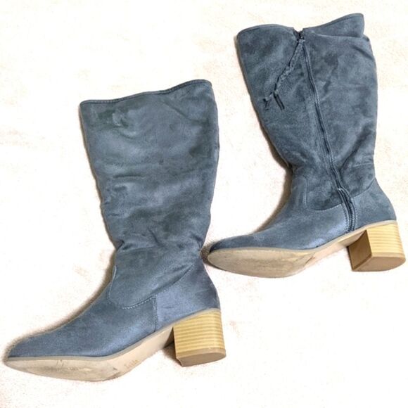 Grey Suede Boots Wide Calf w/ Braided Tassel Wood Stack Heel - Like New - Picture 2 of 12